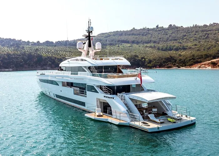 Albaker Tour Vip Yacht